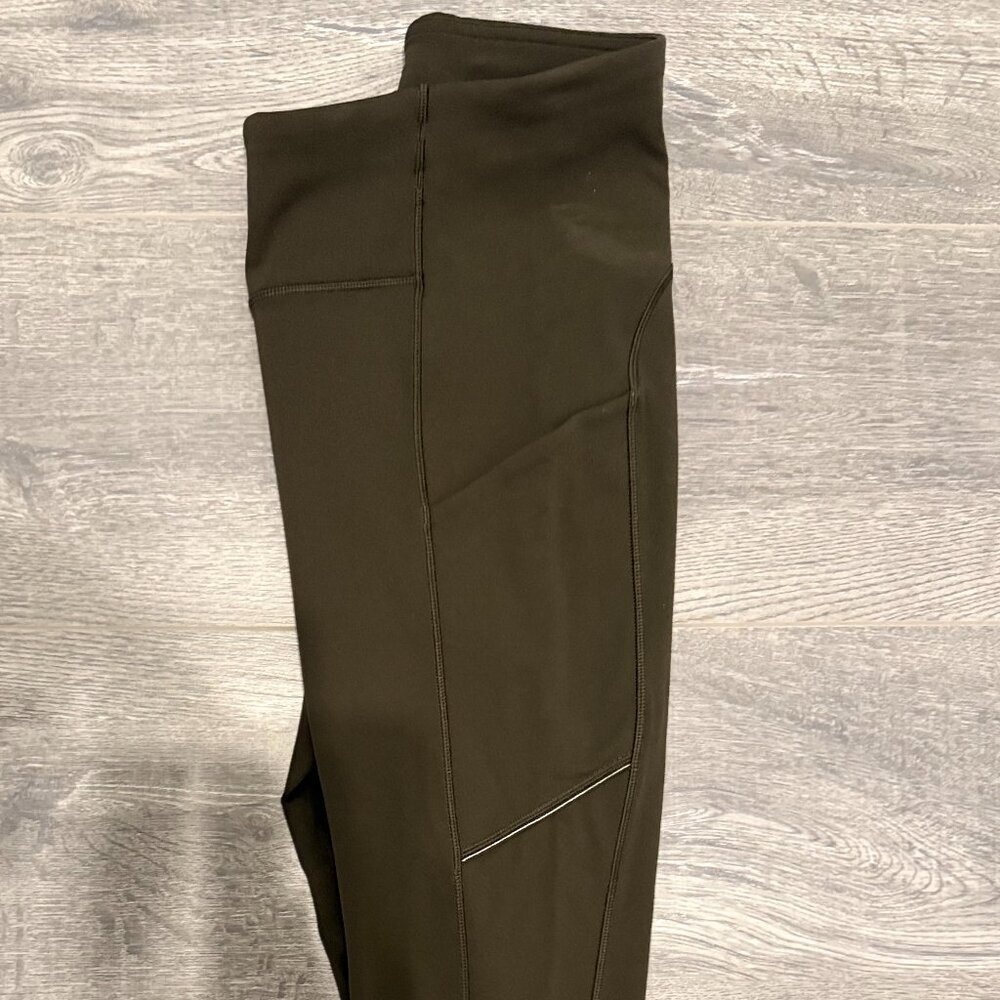 Lululemon Olive Green Speed Up Crop 21 Size 4 - Picture 7 of 8